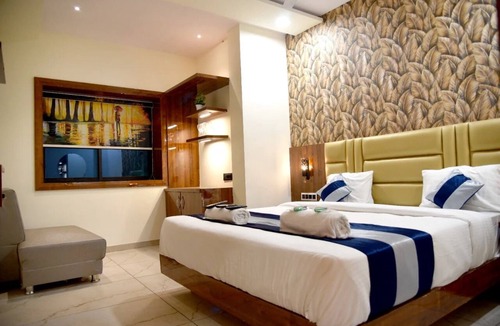 Warora Hotel | Hotel Greenway
