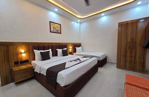 Haraiya Hotel | Hotel Hans Palace