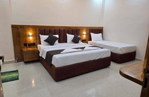 Haraiya Hotel | Hotel Hans Palace