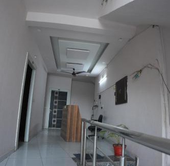 Thanesar Hotel | Hotel Hari Sarovar