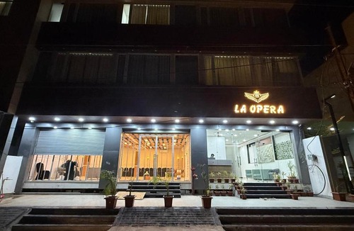 Gwalior Hotel | Hotel La Opera
