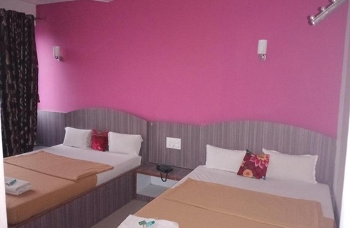 Shirdi Hotel | Hotel Malhar Palace