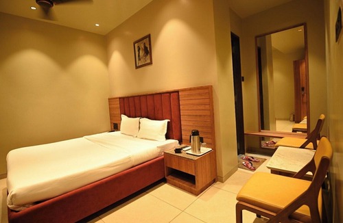 Bhinmal Hotel | Hotel Minaxi Palace