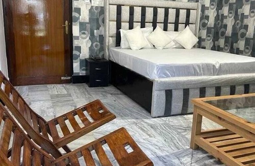 Pithoragarh Hotel | Hotel Monal