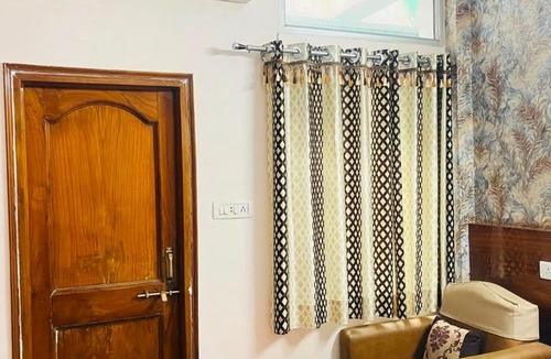 Seoni Hotel | Hotel Natraj Palace