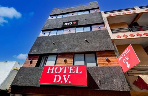 Indore Hotel | Hotel O DIV