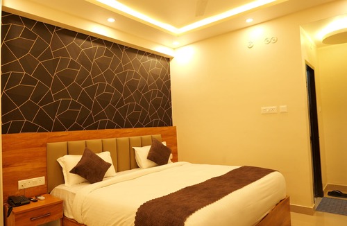 Danapur Hotel | Hotel Paradise Premier