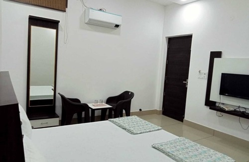 Malout Hotel | Hotel Paul Residency