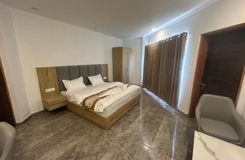 Palampur Hotel | Hotel Postcard
