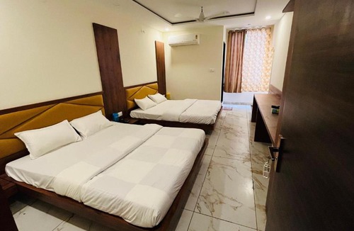 Ujjain Hotel | Hotel Prakasham