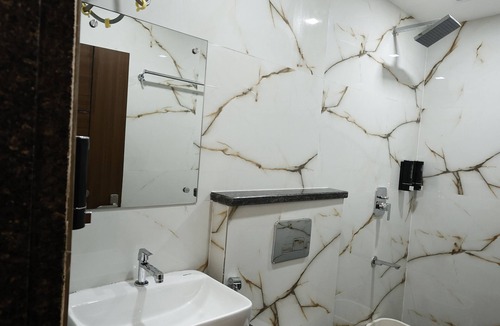 Bhatapara Hotel | Hotel Raj Residency