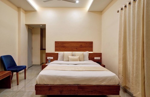 Kolhapur Hotel | Hotel Rajpurush