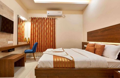 Kolhapur Hotel | Hotel Rajpurush
