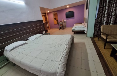 Deccan Gymkhana Hotel | Hotel Raviraj