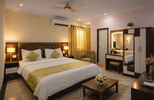 Varanasi Hotel | Hotel Sarweshwary