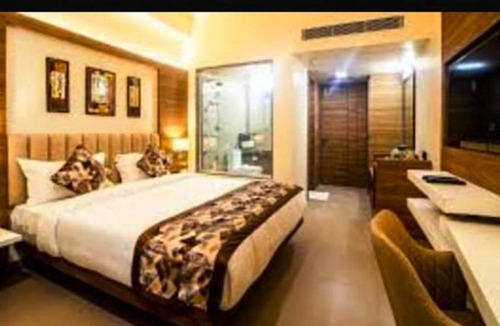 Sikandra Hotel | Hotel shanti palace