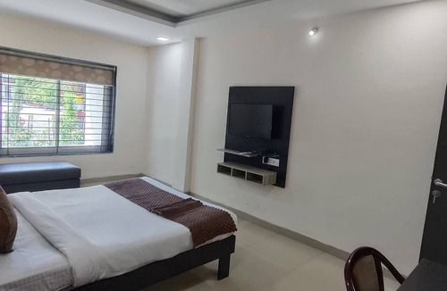 Rau Hotel | Hotel Shri Ram Krishna Bagh Palace by M Square