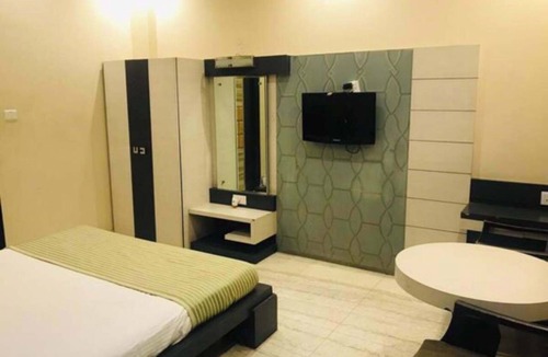 Allahabad Hotel | Hotel Sundaram