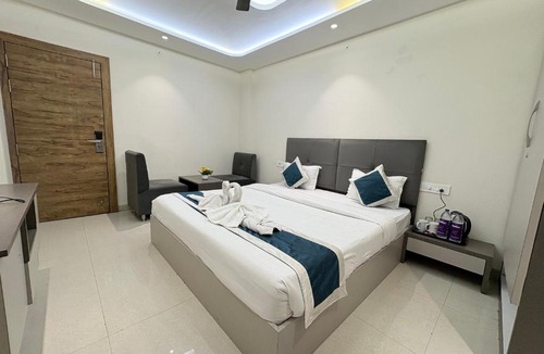 Rau Hotel | Hotel Synergy Stays