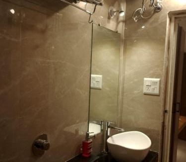 Jabalpur Hotel | Hotel The Amrit