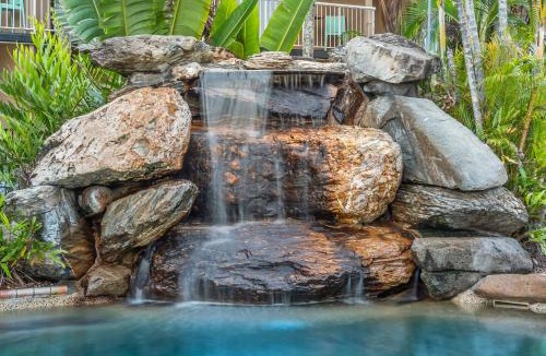 Cairns North Hotel | Hotel Tropiq