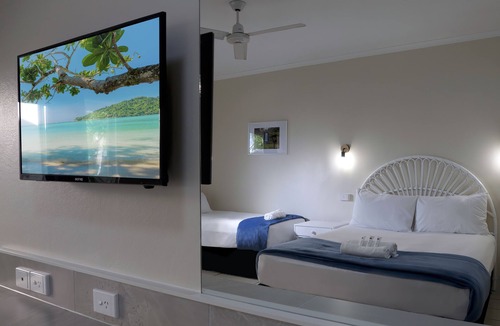 Cairns North Hotel | Hotel Tropiq