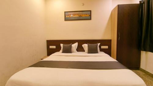 Gayariawas Hotel | Hotel Udaipur Stay at Prime Location