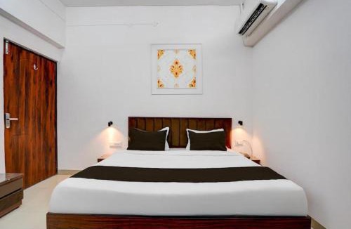 Allahabad Hotel | Hotel Vijai Square