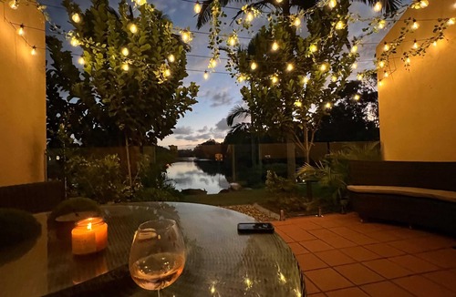 Mudjimba Apartment | House Esperance - Waterfront, Resort-Style Pool