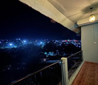 Yupia Apartment | Humble abode Homestay 1BHK with scenic view