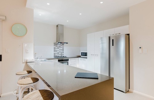 Exmouth House | Humpback is just perfect for two families or a group of friends who like their own space.
