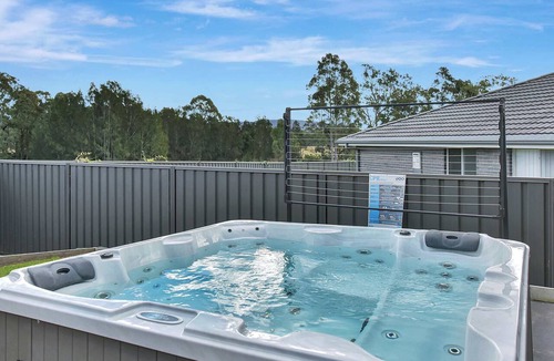 Hunter Valley House | Hunter Hideaway | Spa & Games Room