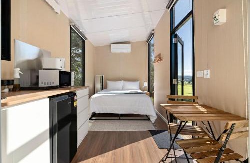 Huntingdon House | Huntingdon House by Tiny Away
