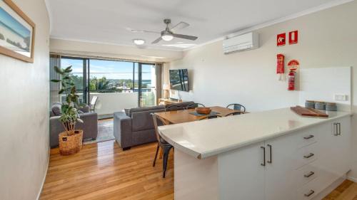 Huskisson Apartment | Husky Oasis by Book Jervis Bay - Centre OF Huskisson -