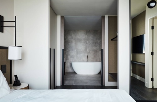 Scoresby Hotel | Hyatt Place Melbourne, Caribbean Park