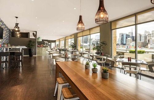 Darling Harbour Hotel | ibis Sydney Darling Harbour
