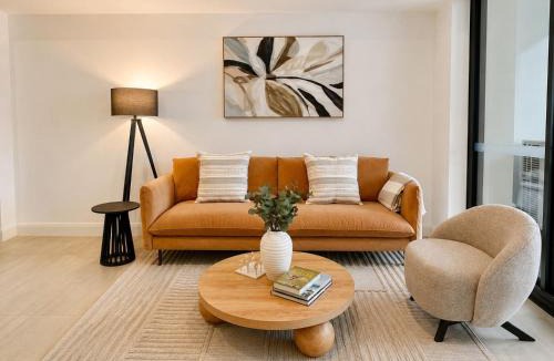 City East Apartment | Iconic Canberra Views with Pool and Gym - Hosted by Canstay
