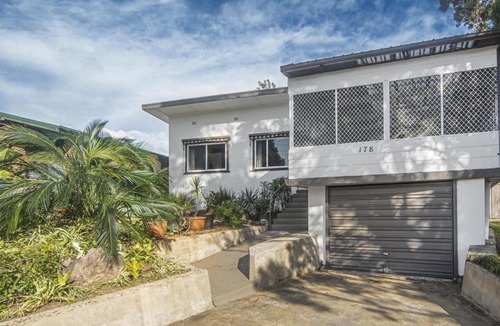 Nowra House | Iconic Escape Nowra