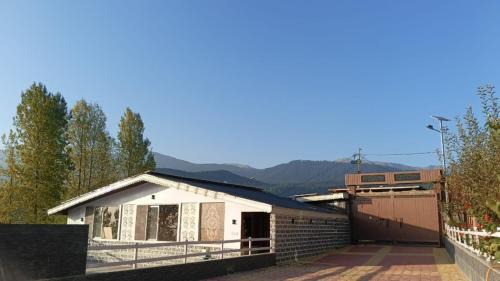 Srinagar Apartment | Id villa cottage