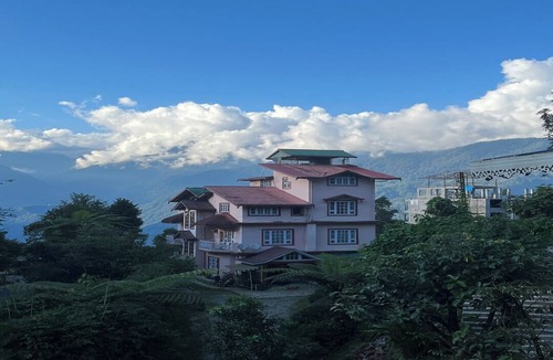 Pelling Hotel | Ifseen Villa