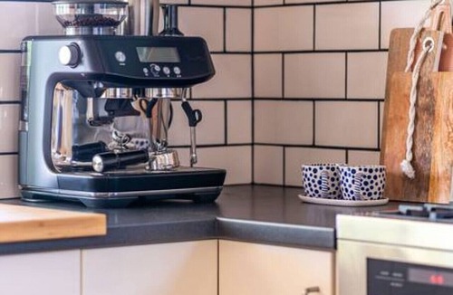 Henley Beach House | Il Cappano Rosa—Vintage Charm by Henley Square