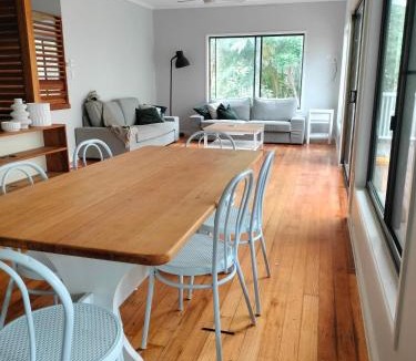 Ilkley House | Ilkley Bush & Beach Retreat