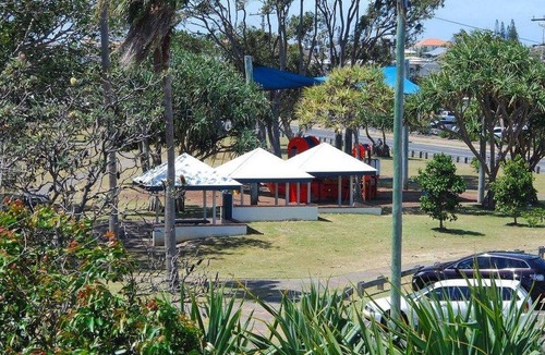 Mooloolaba Apartment | Illawong 4 - 2 Bedroom Unit just opposite the Beach