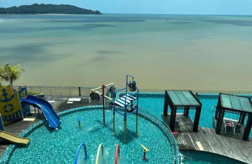 Kuantan House | Imperium Residence Sunrise Queen Suite with bedroom