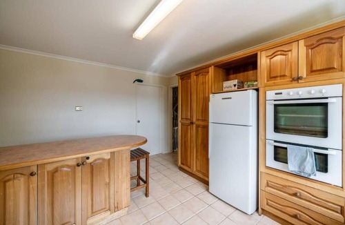 Sandy Bay Villa | Incredible water view Holiday Home at Sandy Bay