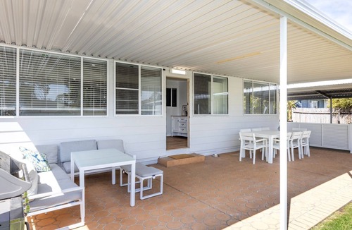 Callala Bay House | Indigo - Pet Friendly - 7 Mins Walk to Beach