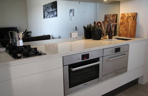 Prahran Apartment | Indulgent stay in trendy Prahran