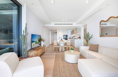 Surfers Paradise Apartment | Infinity Oceanview 2 Bedroom Suite - The Langham