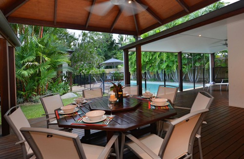 Port Douglas House | Innaminny - 4 Bedroom House by the Beach