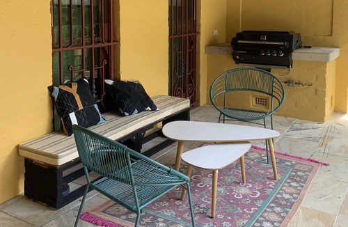Spring Hill Apartment | Inner City - Ex Artist Studio